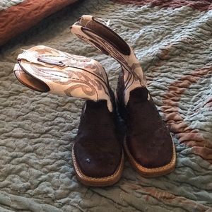 Brand new Roper boots